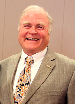 Garfield County Commissioner Tom Jankovsky takes the oath of office