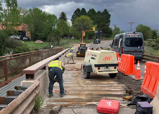 CR 108 Thompson Creek bridge concrete extraction for deck removal